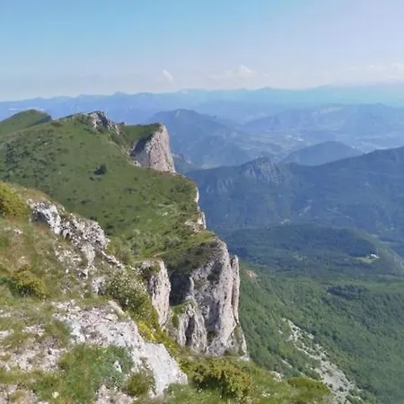 Le Chamois Dort 3*