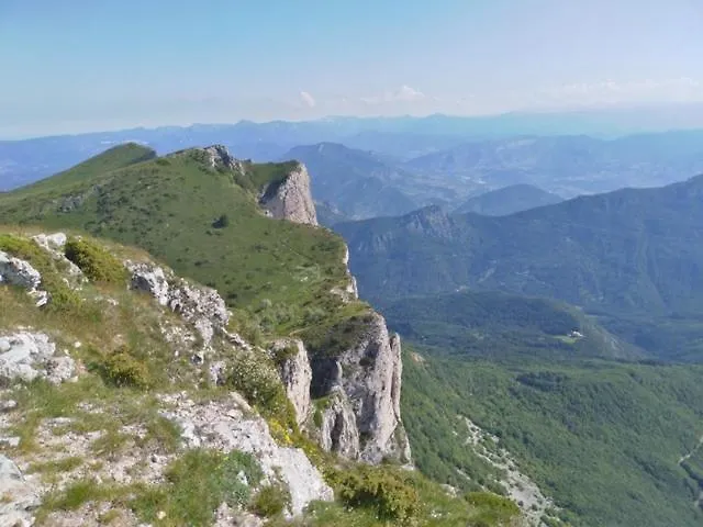 Le Chamois Dort 3*